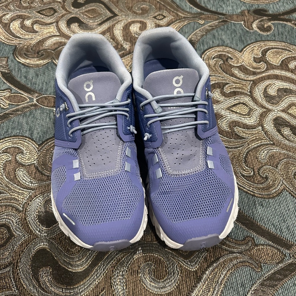 OnCloud Running Lavender and Gray Sneakers